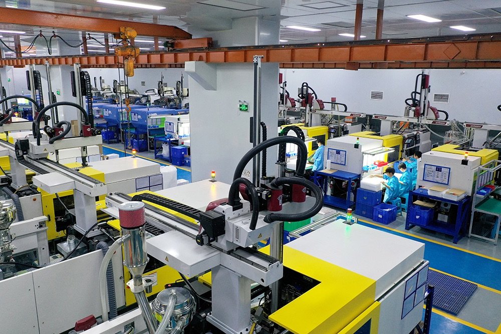 Goldwin Bricks Plastic Injection Equipment 01